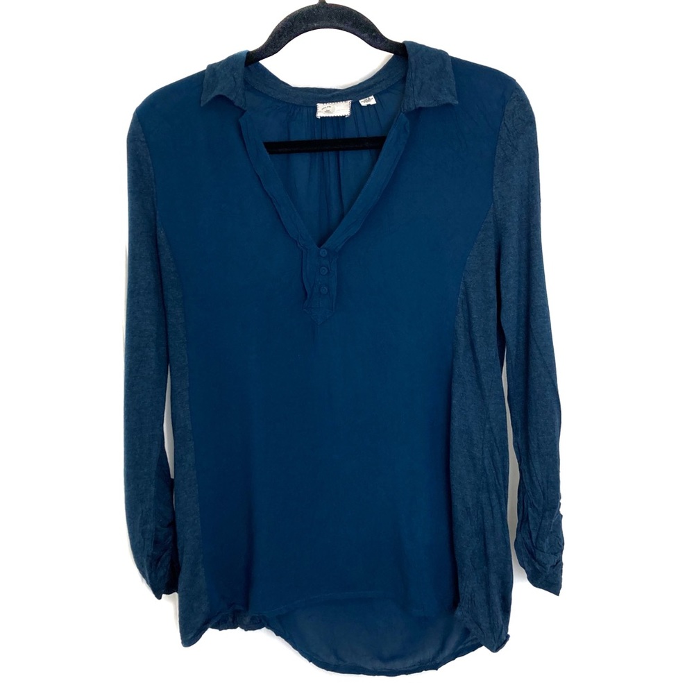 [POSTAGE STAMP] Long Sleeve Thin V-neck Collared Shirt Blouse size S